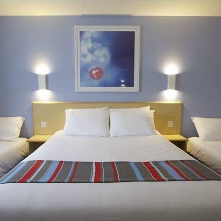 Travelodge Edinburgh Dreghorn Exterior photo