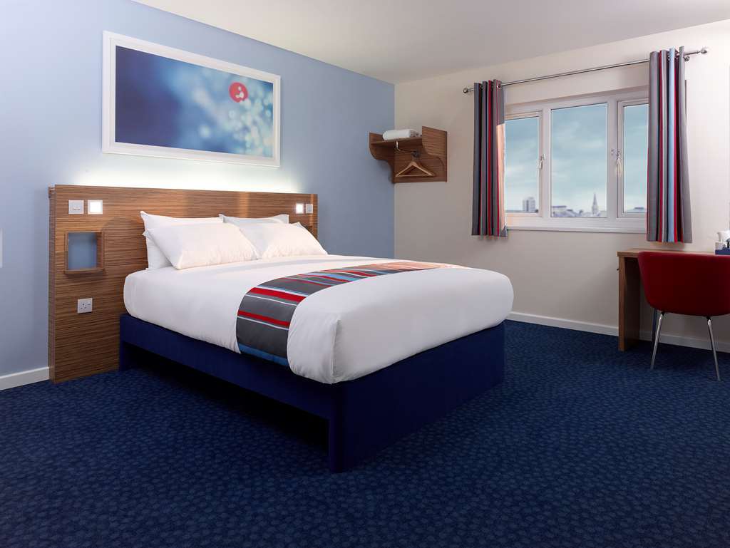 Travelodge Edinburgh Dreghorn Room photo