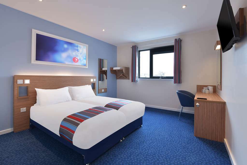 Travelodge Edinburgh Dreghorn Room photo